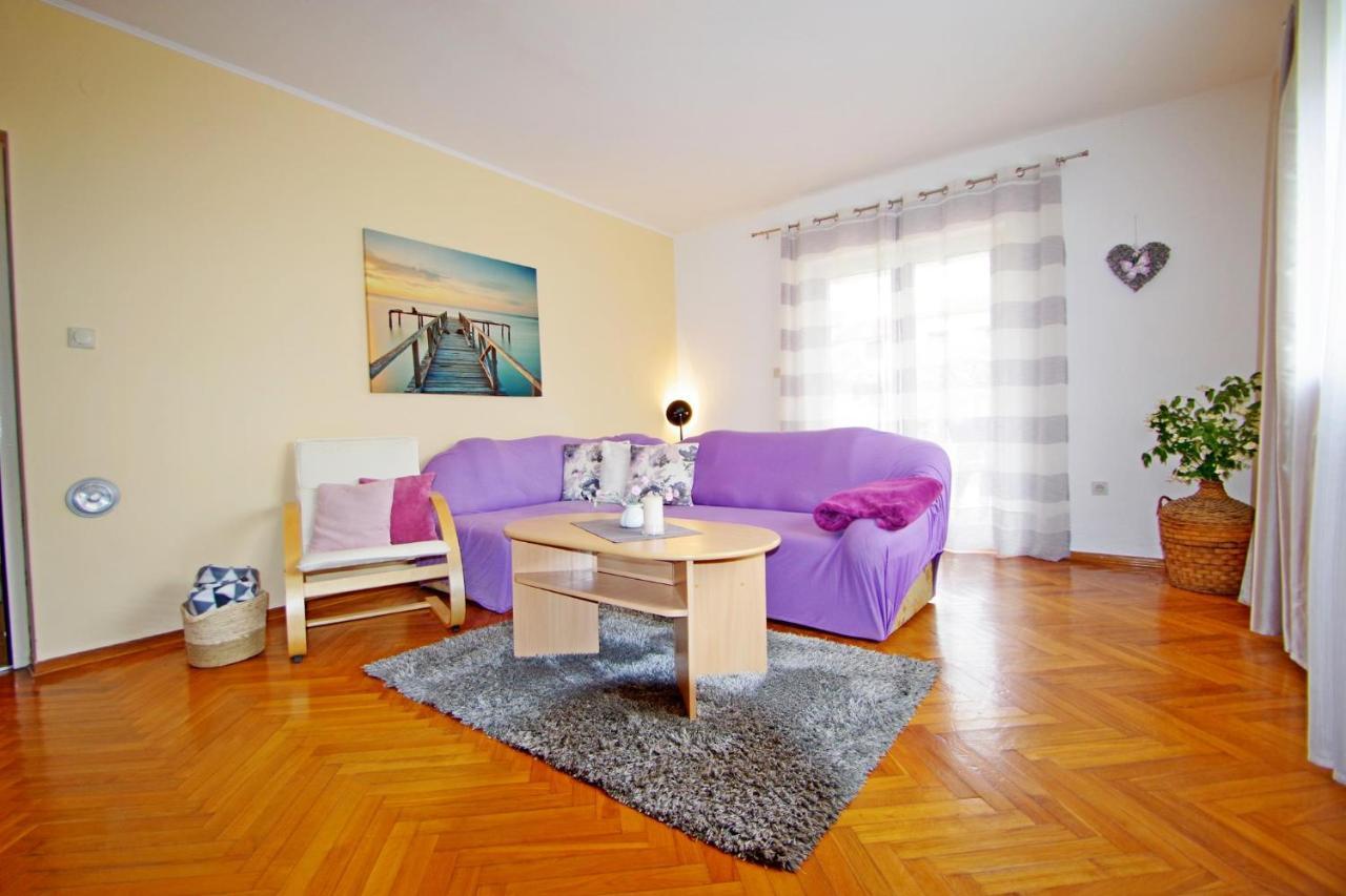 Apartment Suzi Valdebek Pula Eksteriør billede
