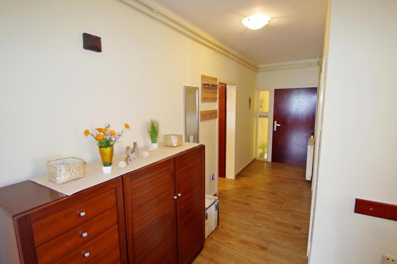 Apartment Suzi Valdebek Pula Eksteriør billede